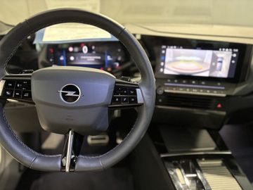 Fotografie 16 des Opel Astra Sports Tourer 1.2 Turbo Automatik GS