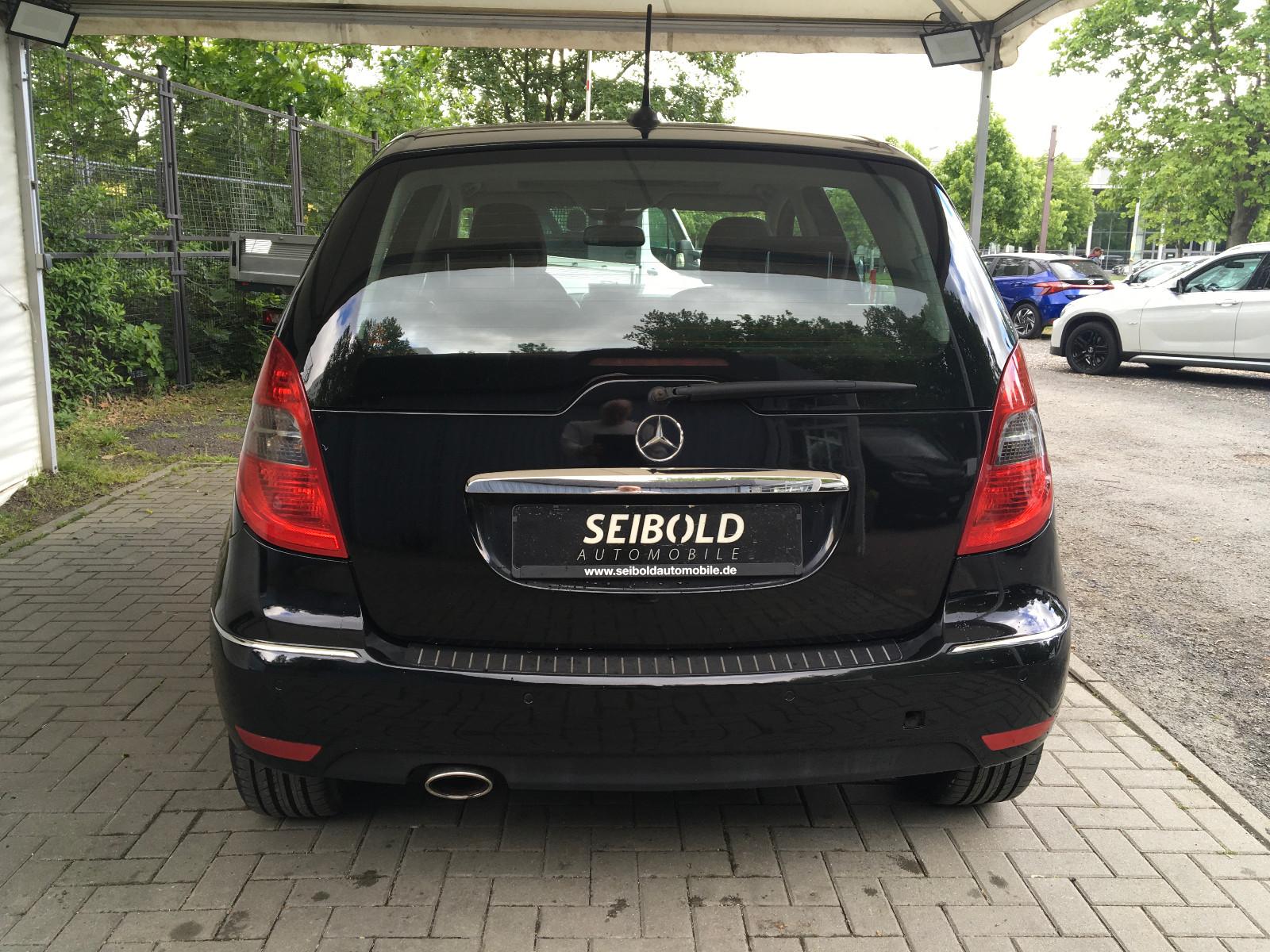 Mercedes-Benz A 180 Avantgarde Autom/Klima/Temp/2x PDC/Sitzh