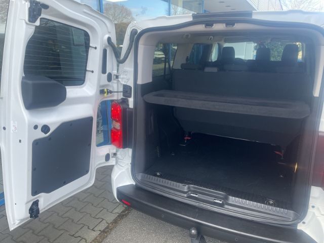 Fahrzeugabbildung Opel Zafira Life 2.0 D, L Selection AHK, Navi, 9-Sitz