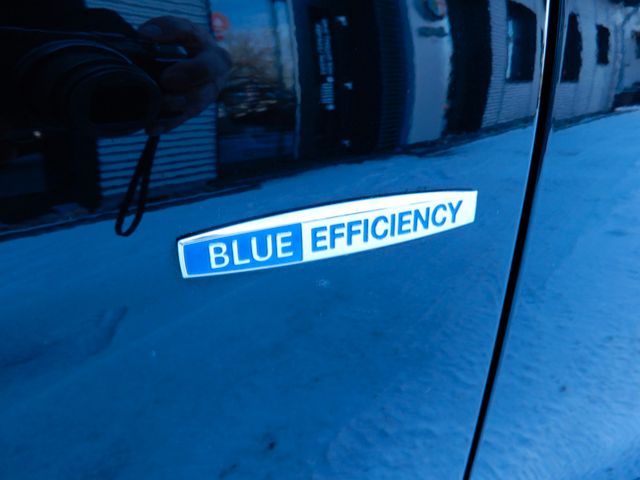 Fahrzeugabbildung Mercedes-Benz E 200 Coupe 1.8 CGI BlueEfficiency Navi Sitzh