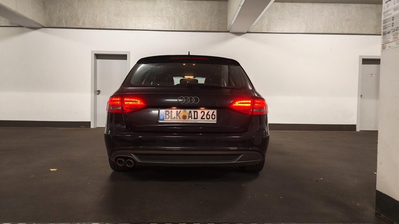 Audi A4 2011 — photo 13