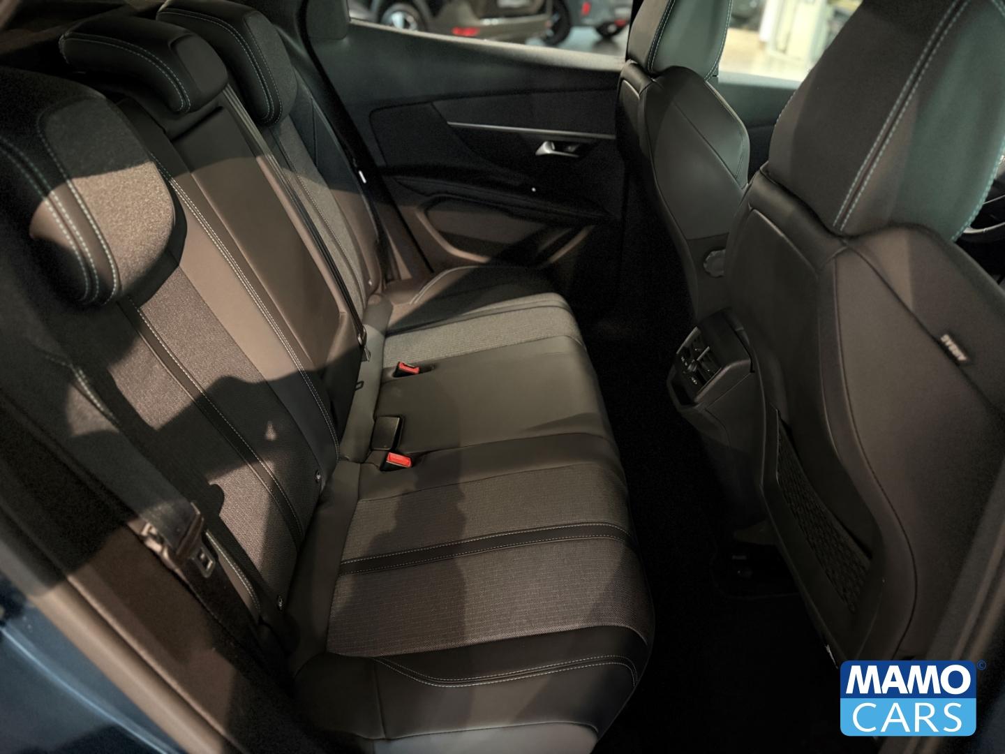 Peugeot 3008 Allure Pack  NAVI/SHZ/BLIS/CAM