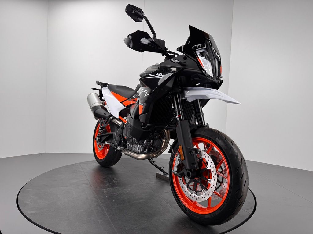 Fahrzeugabbildung KTM 890 SMT *NEUFAHRZEUG *0KM
