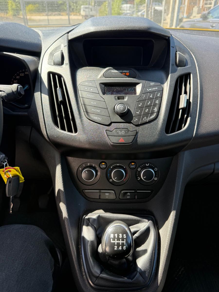 Ford Tourneo 2015 — photo 17