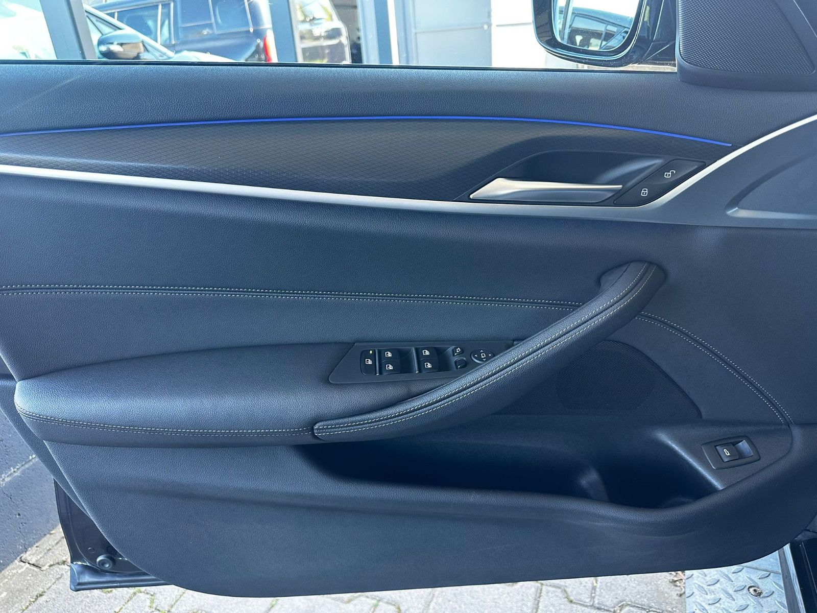 BMW 520 5 Touring 520 d M Sport — Bild 20