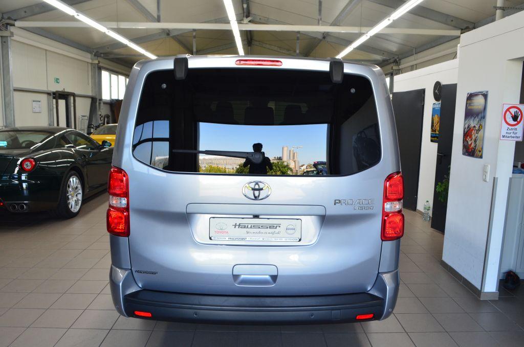 Toyota Proace 2,0-l-D L2 (8-Si.) Autm. Verso Team D*ACC
