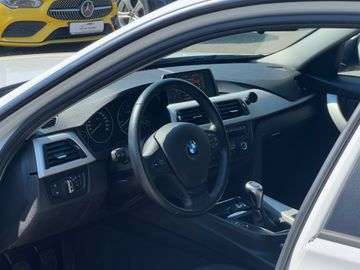 BMW 320 - 11