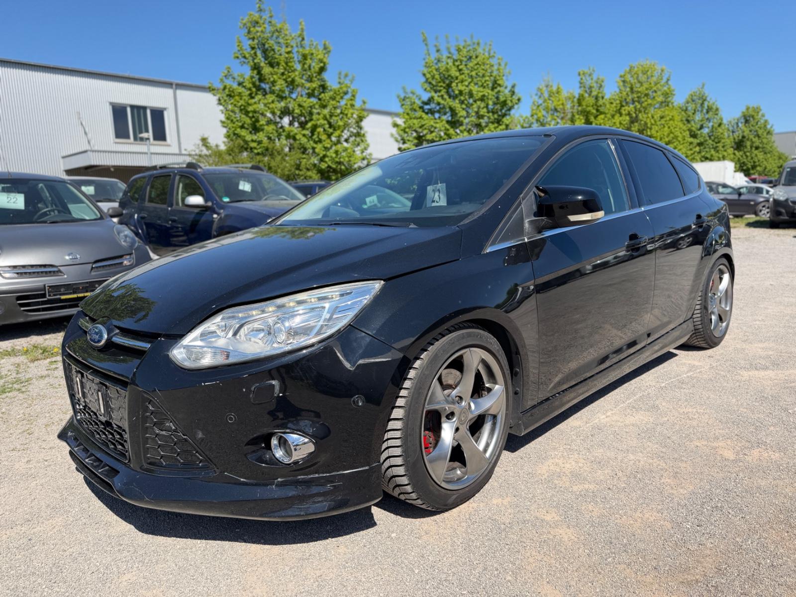Ford Focus Lim. Titanium ST *TÜV 7/26*