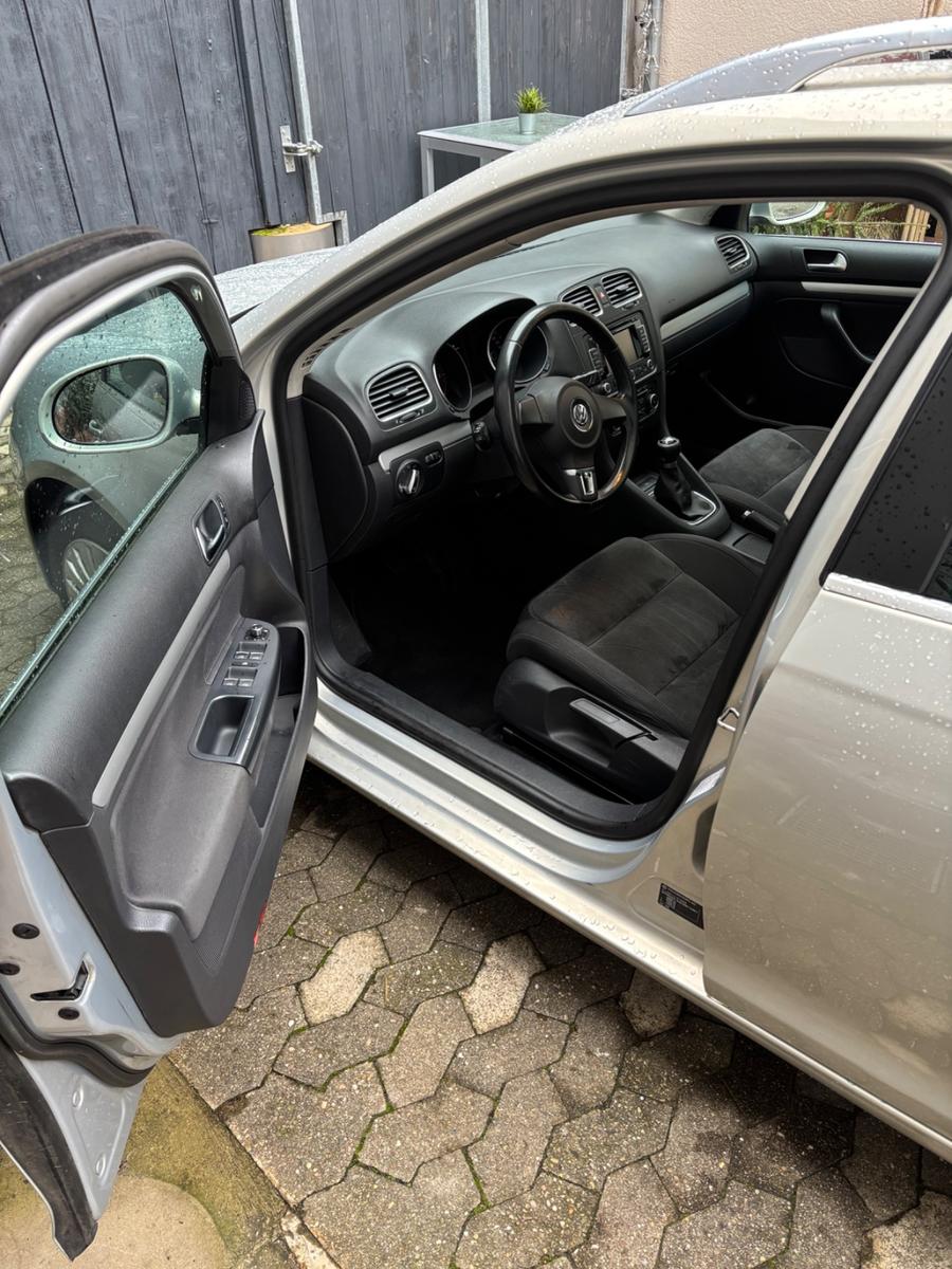 Volkswagen Golf 2011 — photo 13