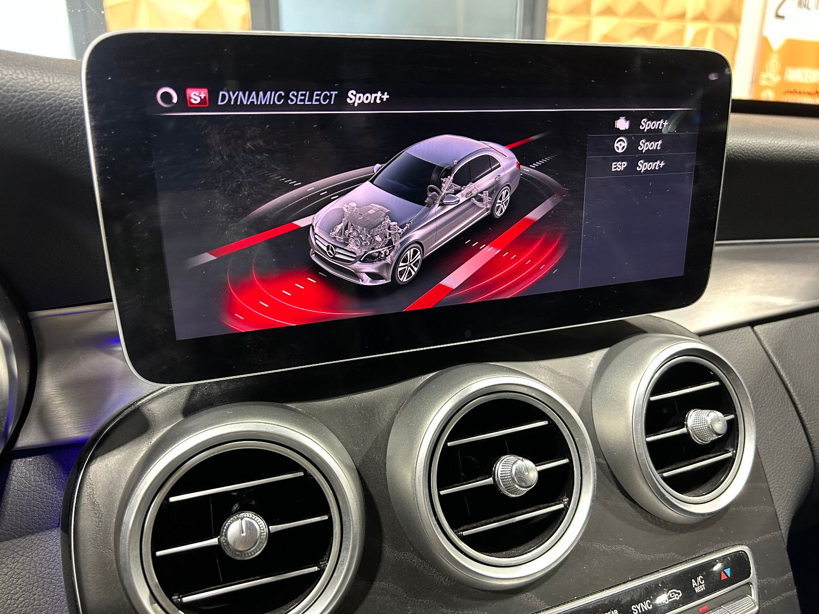 Fahrzeugabbildung Mercedes-Benz C 220 d/AMG-PAKET/PANO/ACC/360°/APPLE