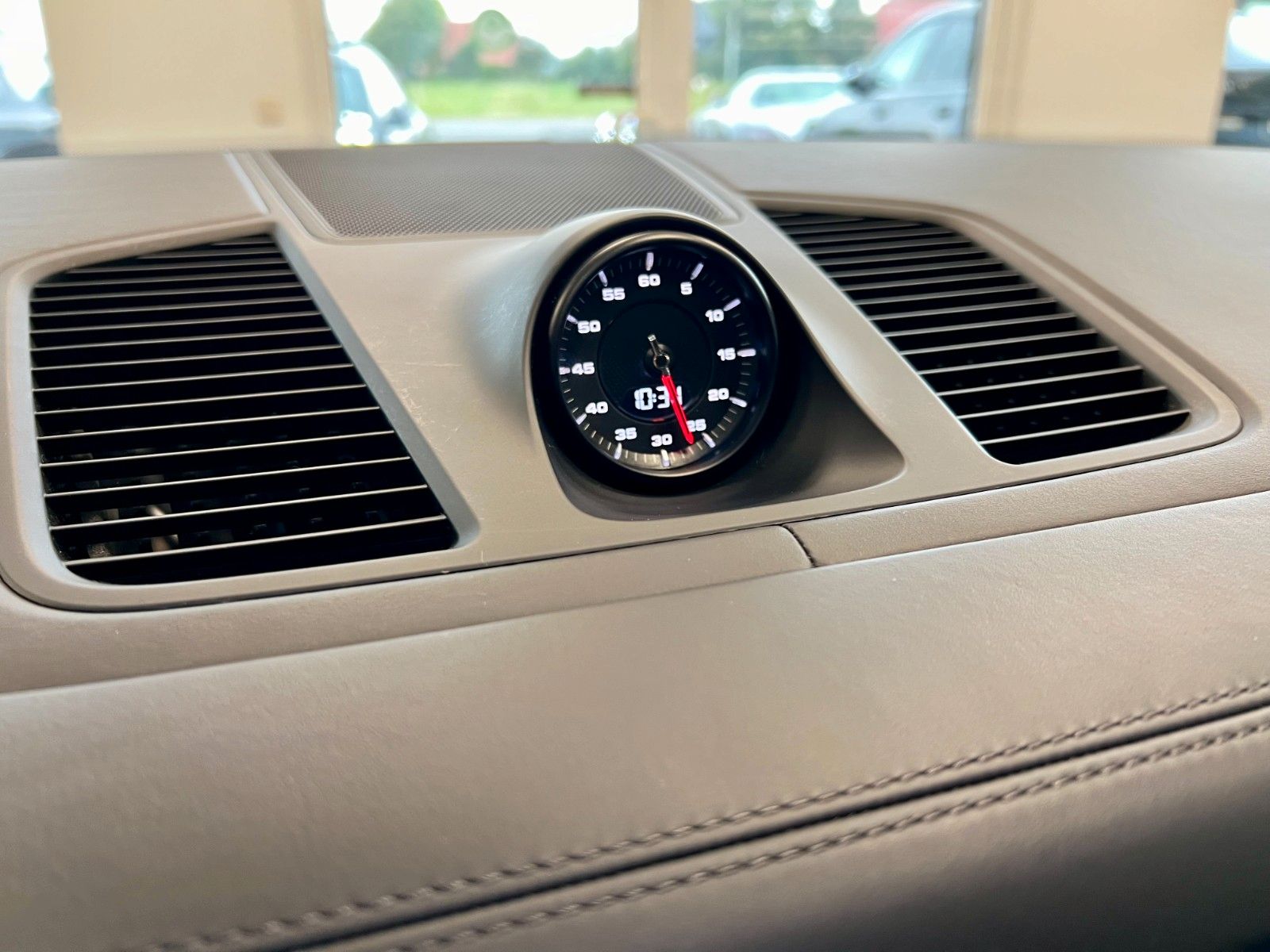Fahrzeugabbildung Porsche Cayenne GTS Panorama, AHK, 21Zoll, SportChrono