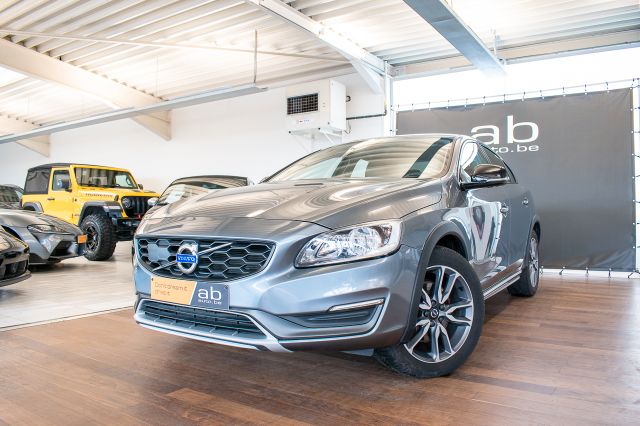 Volvo S60 D4 XC CROSSCOUNTRY *SUMMUM*, AUTOM, NAVI, BT