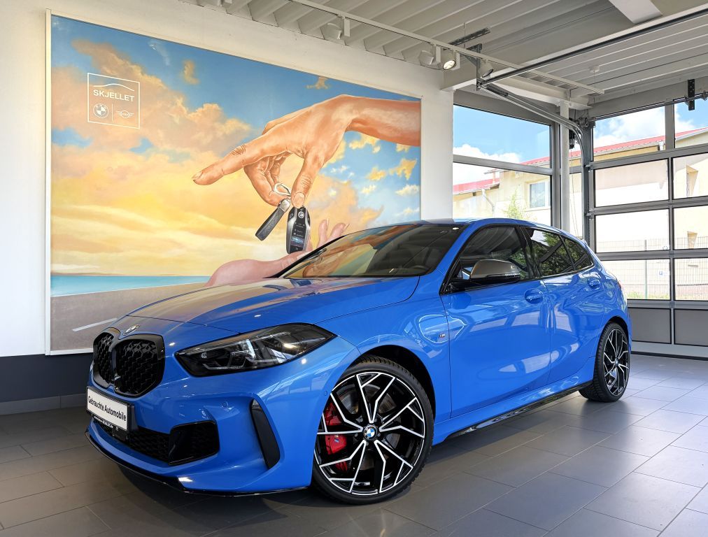 BMW M135i xDr. PANO+ACC+KOMF+HUD+KAM+HARM+AL+LEDer+