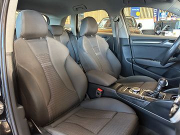 Audi A3 *TÜV:228*KEYLES*TEMPO*NAV*PDC*2-ZONEN*