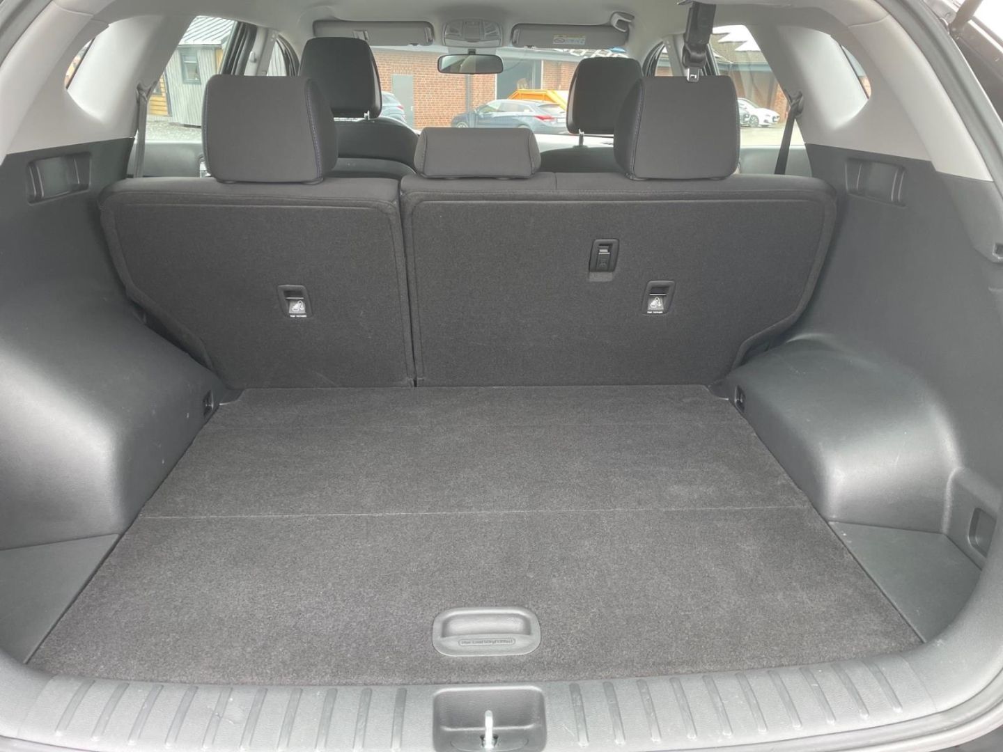 Fahrzeugabbildung Hyundai Tucson 1.6T GDi DCT 4WD Trend Sitzheizung Anhäng