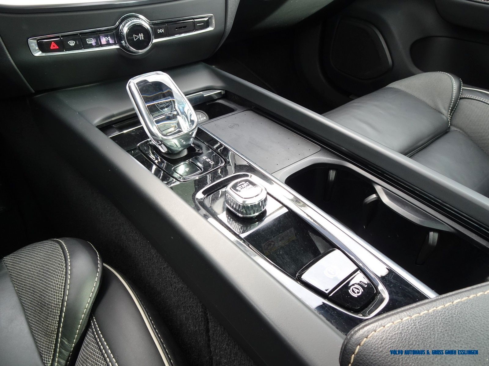 Volvo V60 Cross Country foto 18