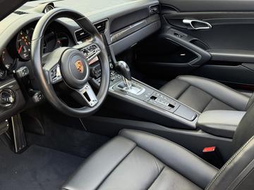 صورة 8 لـ 2018 Porsche 991