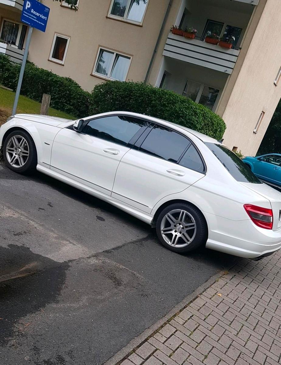 Mercedes-Benz C 220