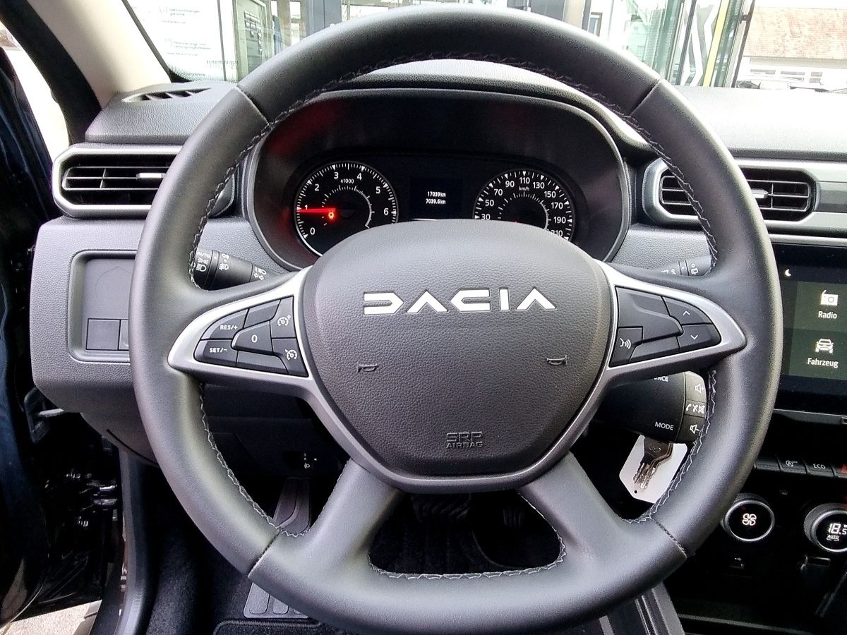 Fahrzeugabbildung Dacia Duster Journey TCe 150 EDC