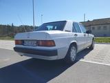 Mercedes-Benz 190E 2.0 mit H-Zulassung - Mercedes-Benz 190 mit Benzin-Antrieb: Limousine, 2.0
