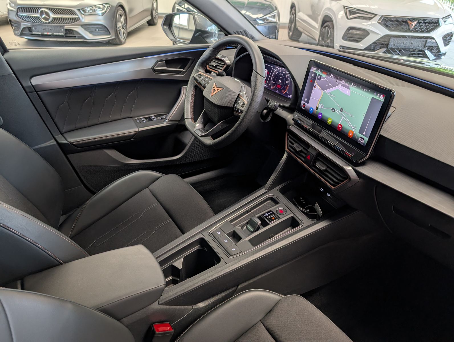 Fahrzeugabbildung CUPRA Leon 1.5eTSI DSG Matrix Kamera Vision+ Full Link