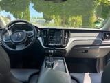 Volvo XC60 D4 Momentum Pro Autom., Leder, 1. Hand - Volvo in Landshut