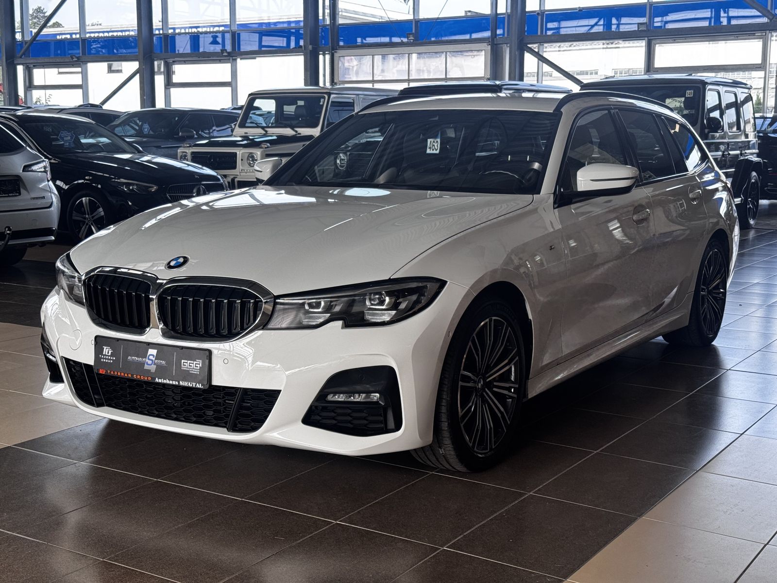 BMW 330 xDrive M-Sport Leder Ambiente Navi LED SHZ