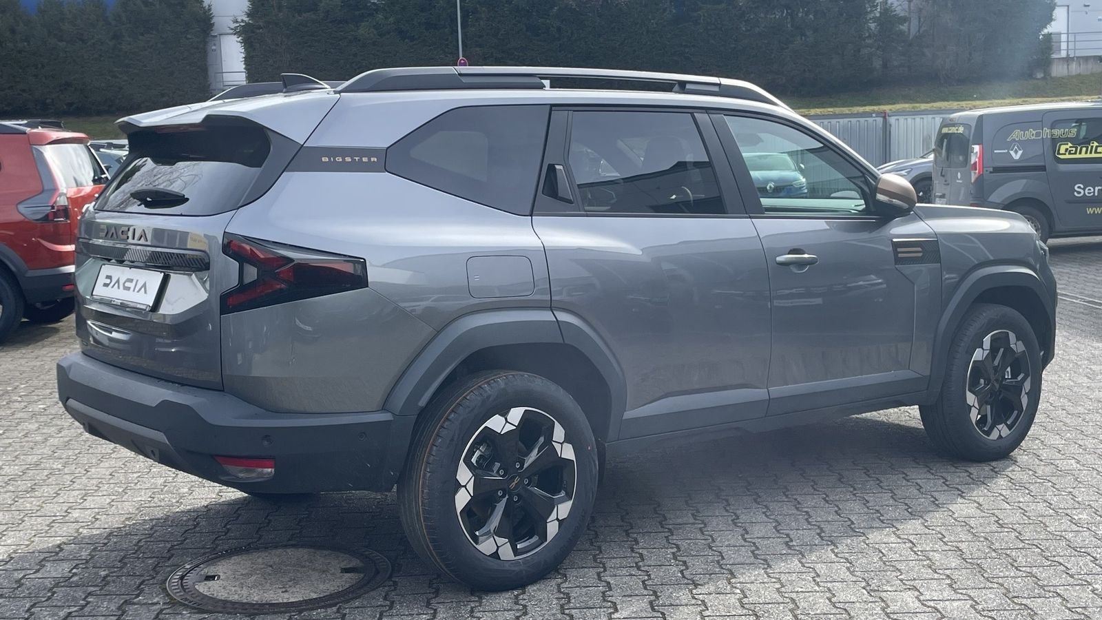 Fahrzeugabbildung Dacia Bigster Extreme Hybrid 155