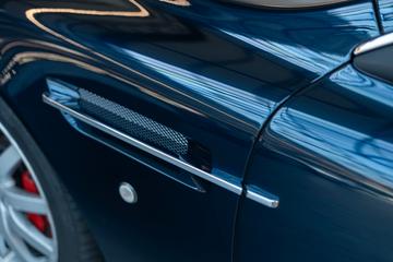 2004 Aston Martin DB9 缩略图 14