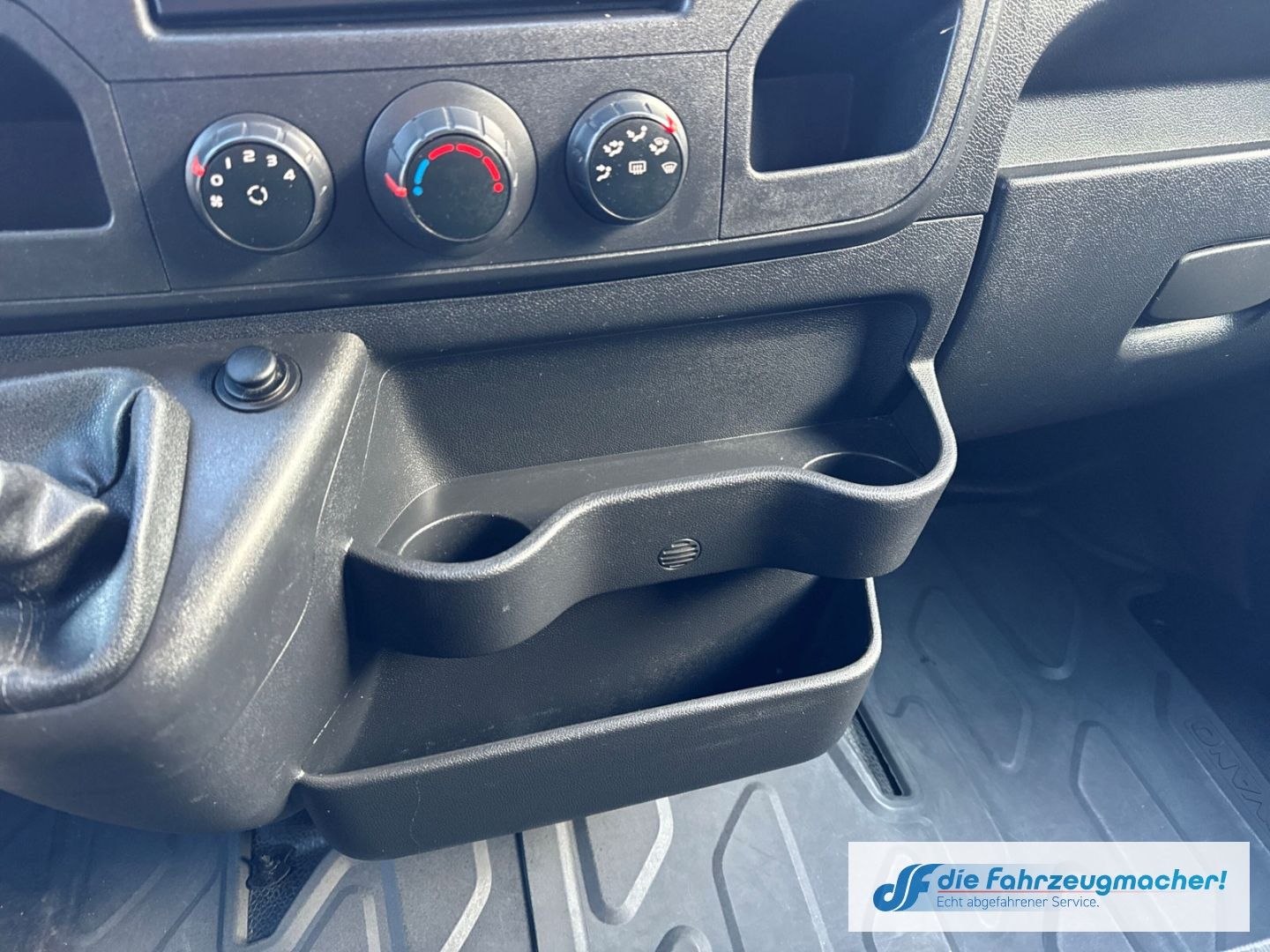 Fahrzeugabbildung Opel Movano PDC BT el.SP ABS Berganfahrass. *8078