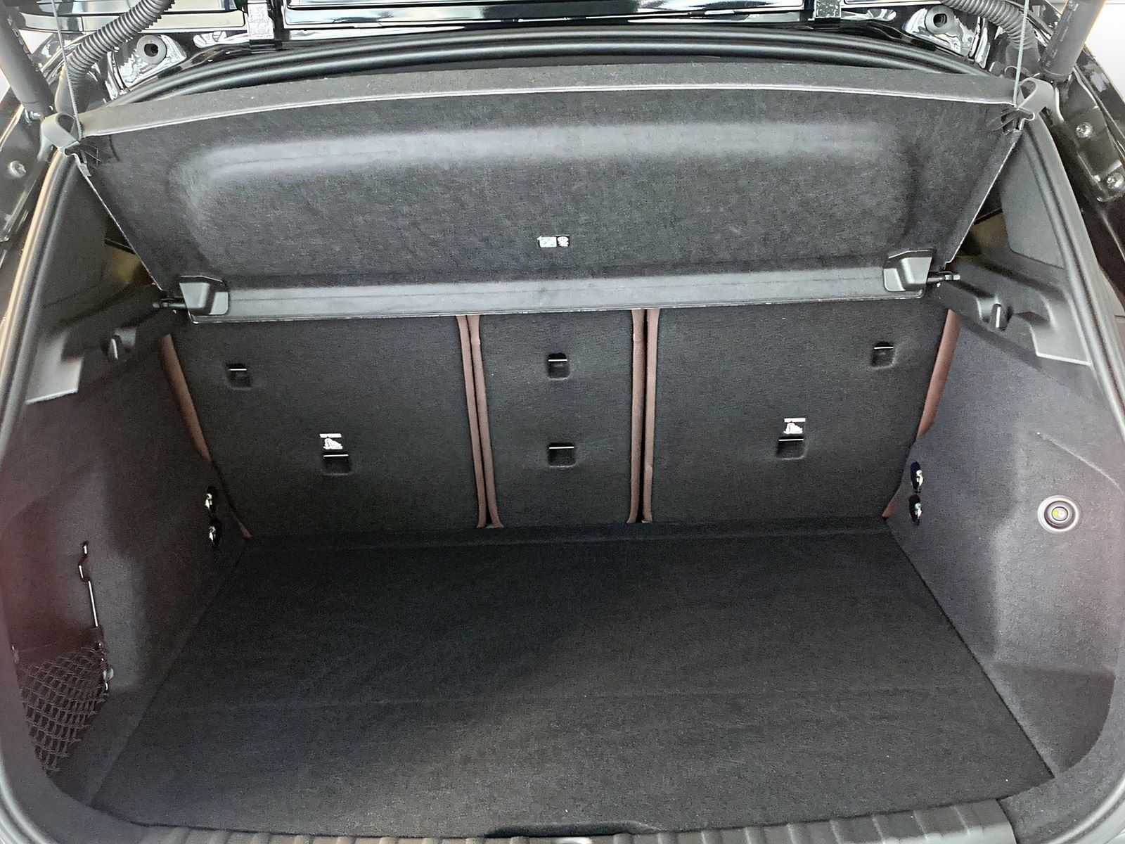 BMW 223 Active Tourer - Bild 11
