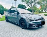 Volkswagen Golf 2.0 TSI  DSG 4MOTION R Variant Performance  - Volkswagen Golf mit Benzin-Antrieb: Kombi, 2.0