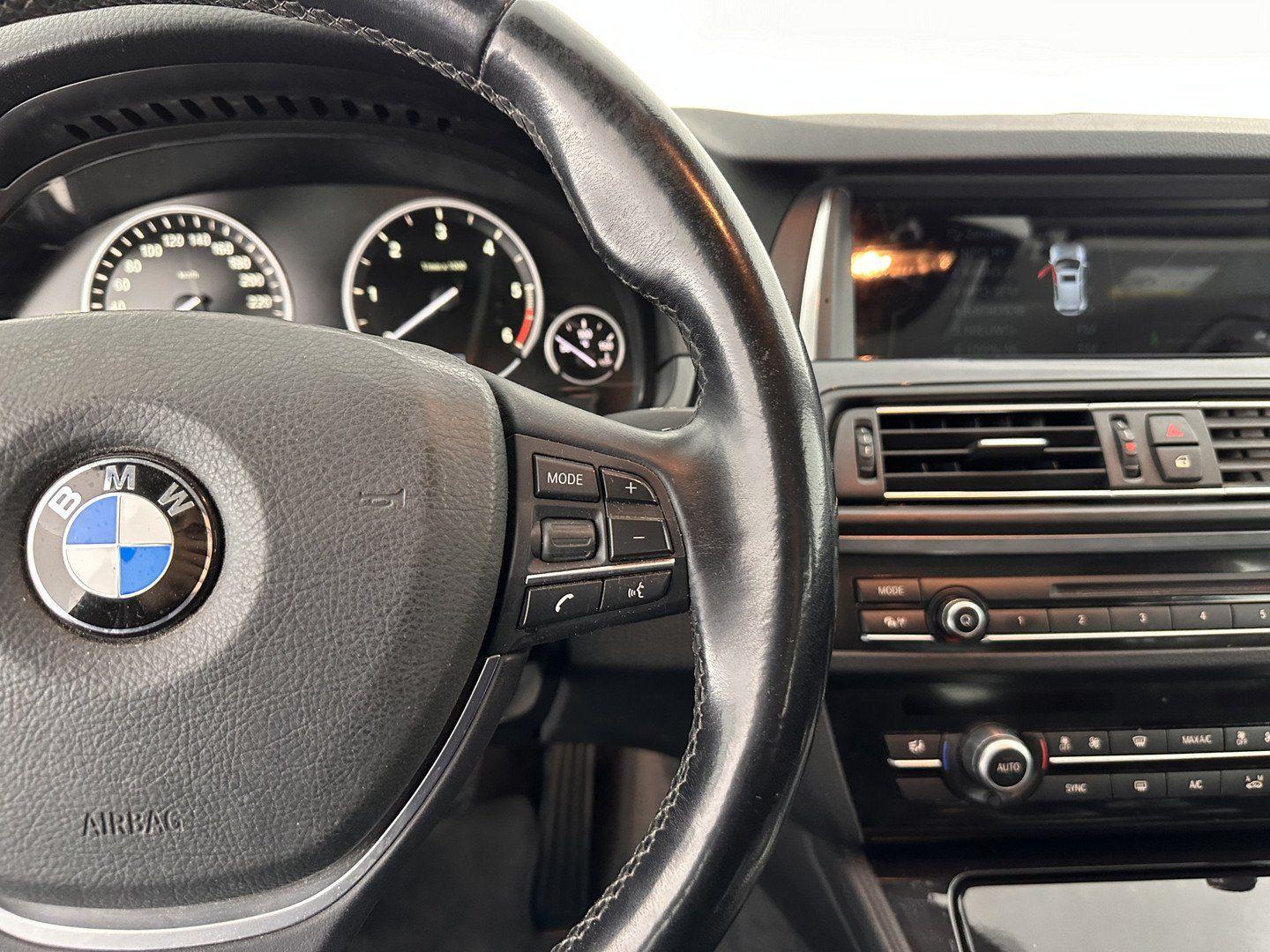 BMW 518 2014 — photo 21