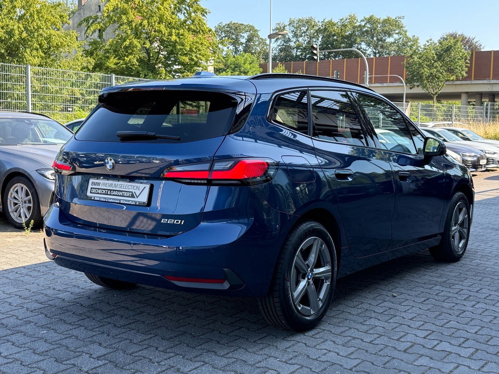 BMW 220 Active Tourer - Bild 2