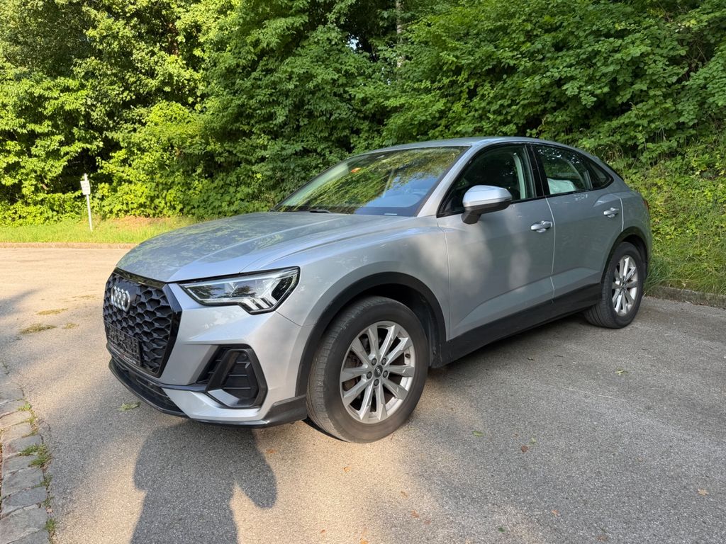 Image of Audi Q3