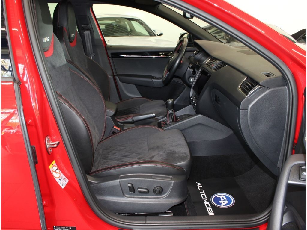 Fahrzeugabbildung SKODA Octavia 2.0 TSI RS 245 1.Hand*Standheizung