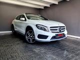 Mercedes-Benz GLA 250, AMG LINE, PANORAMA, 7G, KEYLESS GO - Mercedes-Benz GLA 250 Gebrauchtwagen