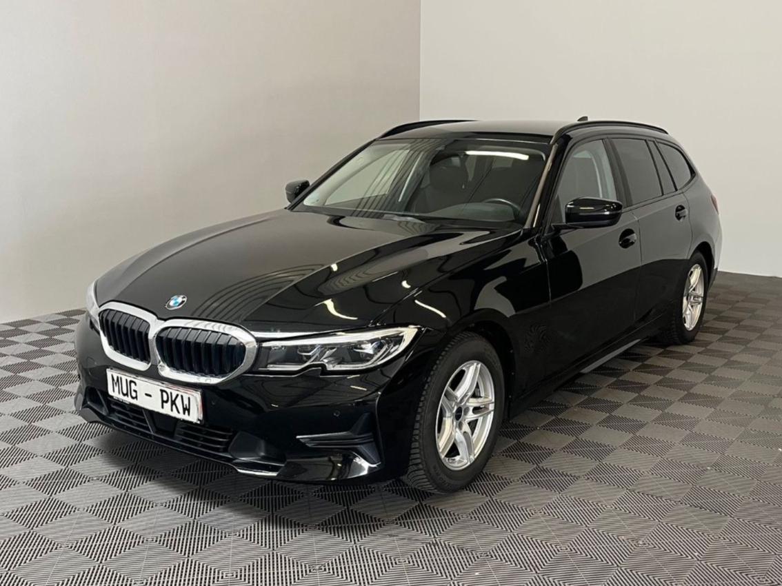 BMW 320d Advantage*AHK/ACC/LED/AppleC.*