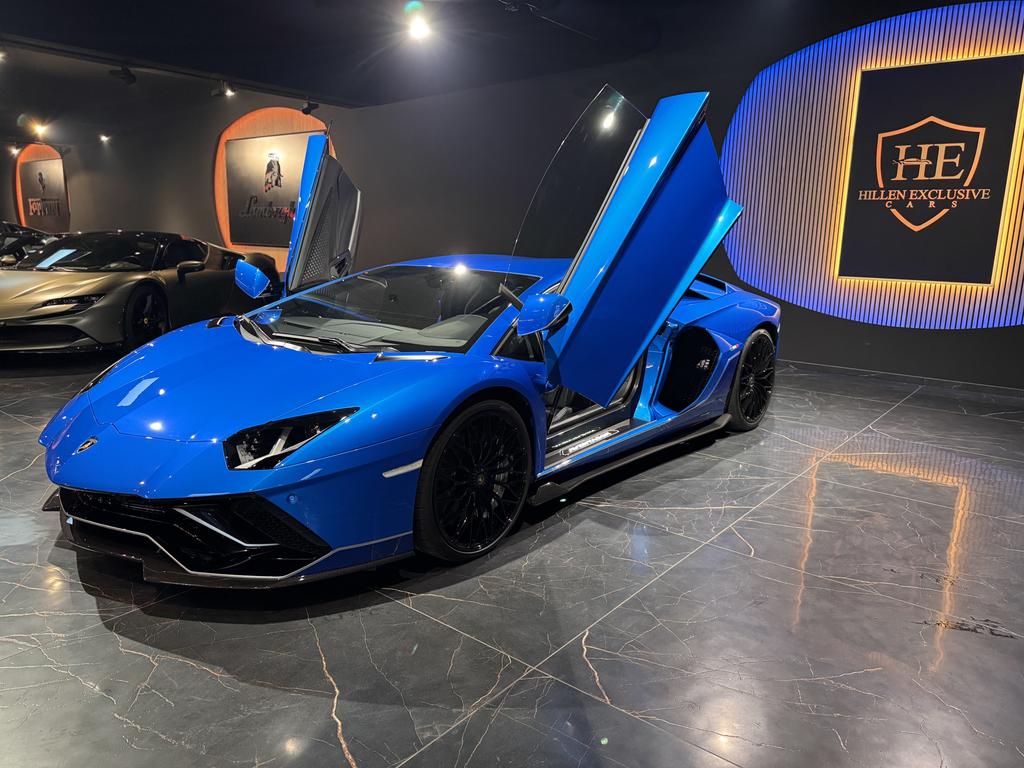 Lamborghini Aventador