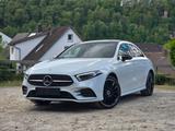 Mercedes-Benz A 250 e Limousine AMG Pano 360° HUD Memo Mu.beam - Mercedes-Benz A-Klasse: Schiebedach