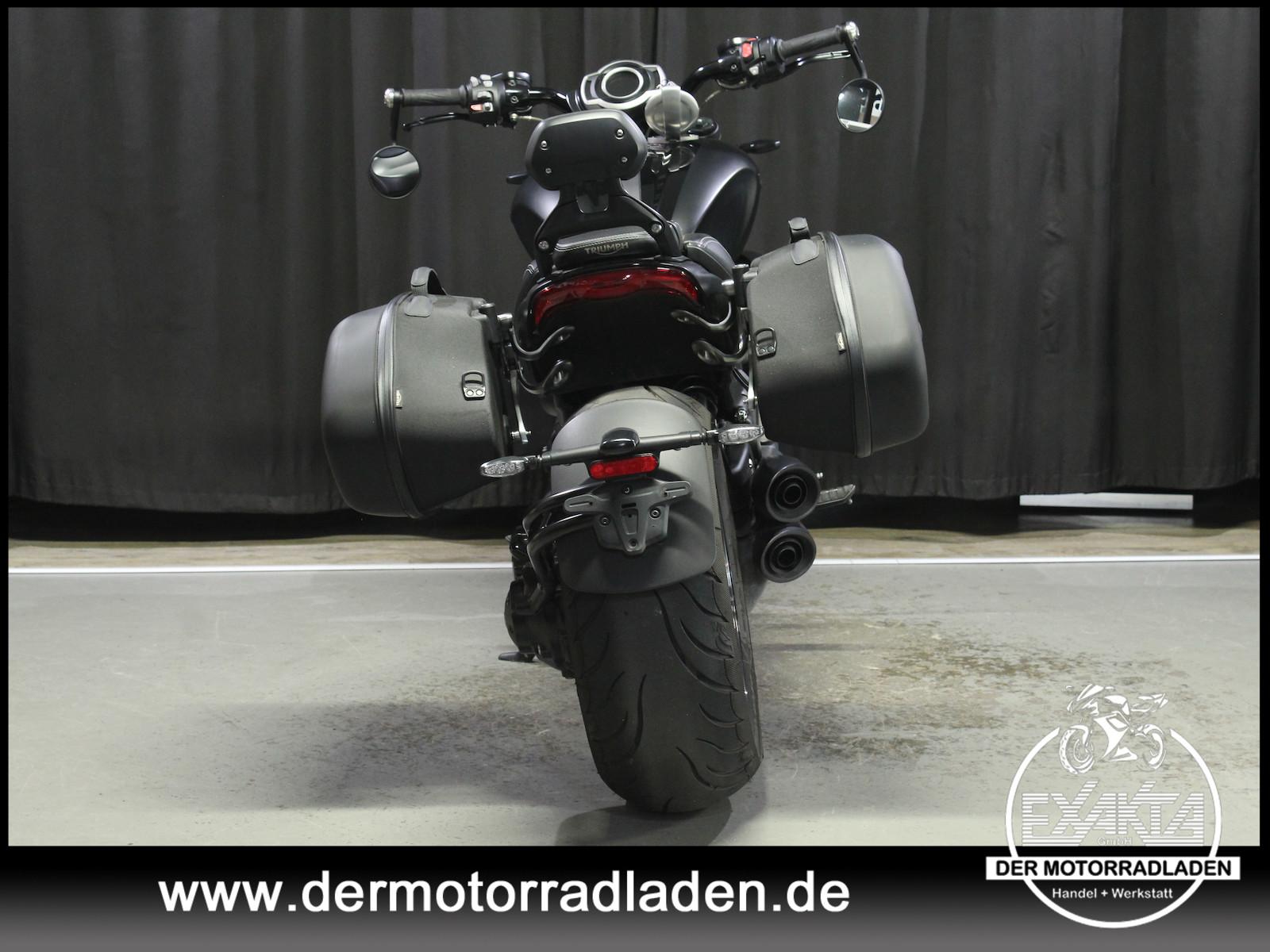 Triumph Rocket 3 R Black / VERSAND BUNDESWEIT