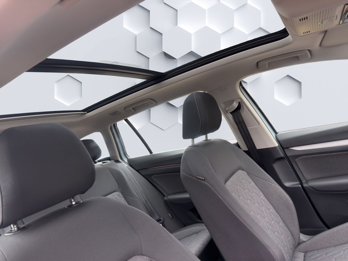 Golf VIII 110 kW Life 2.0 TDI AHZV PanoDach ACC