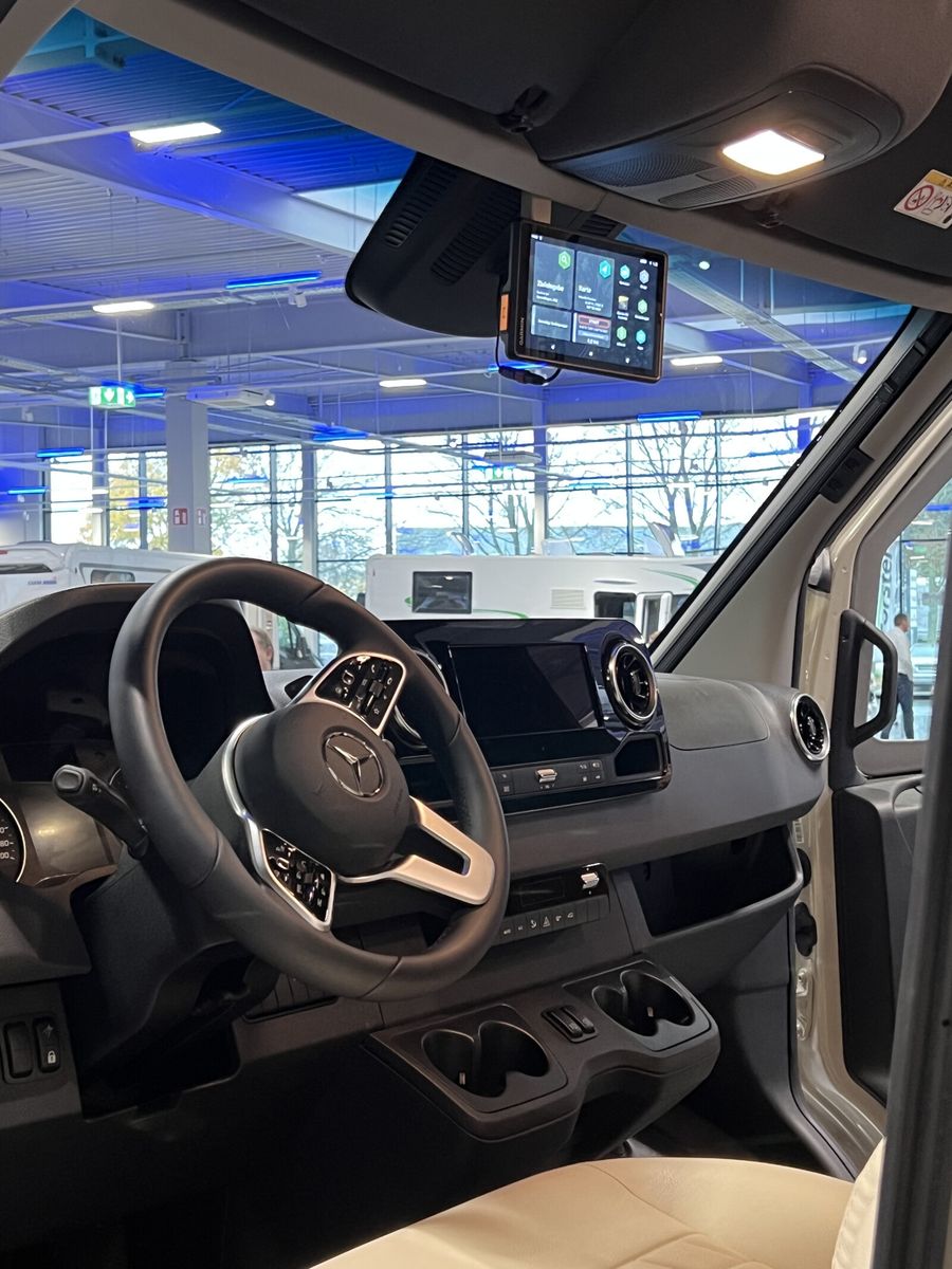 Fahrzeugabbildung Eura Mobil Euramobil Xtura 686 EF Fernreisemobil vollausges