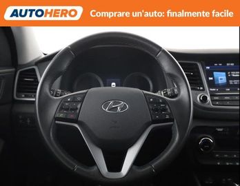 Hyundai TUCSON - 12