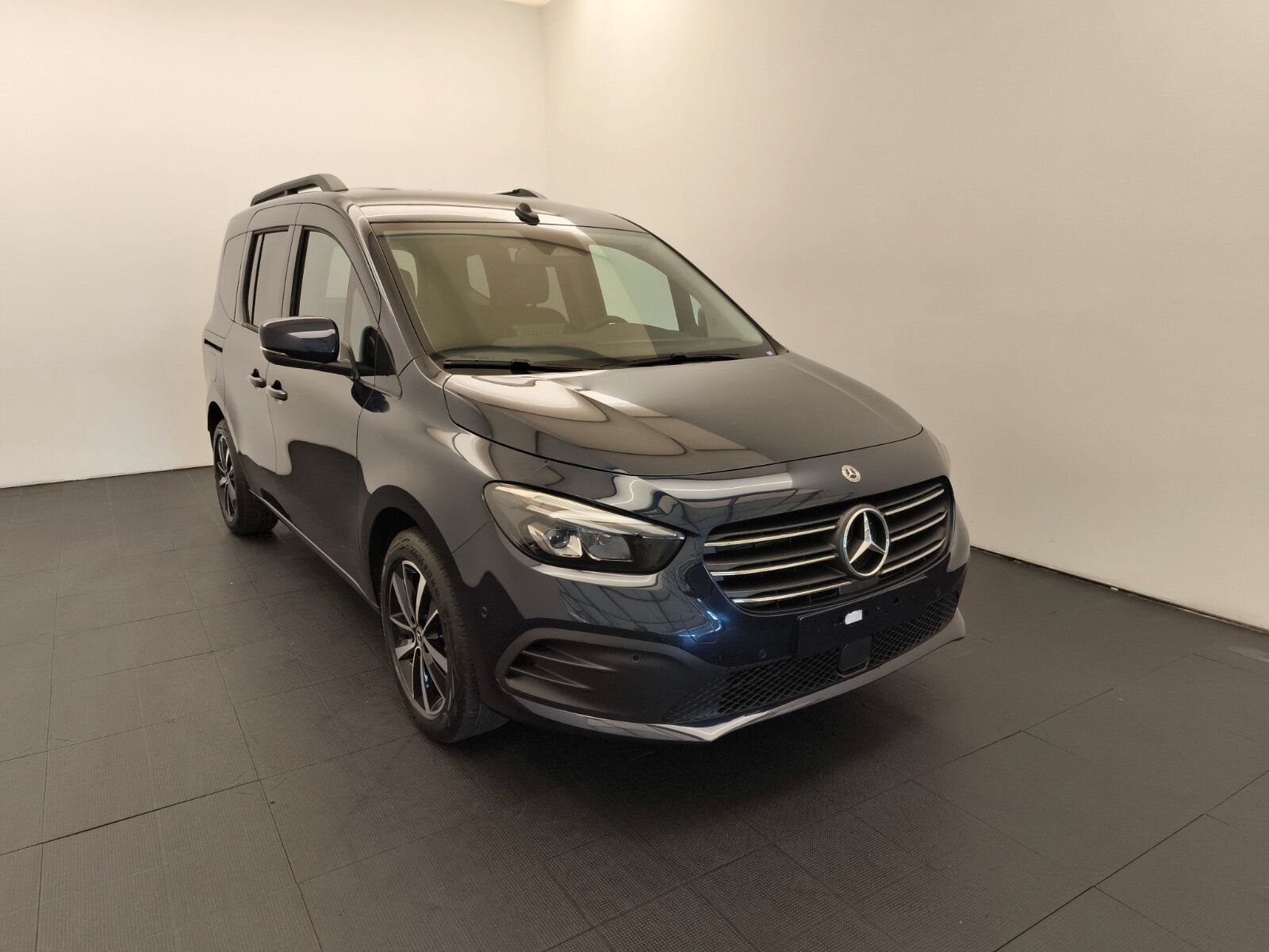 Mercedes-Benz T 180 d PROGRESSIVE Standard Edition imagem 3