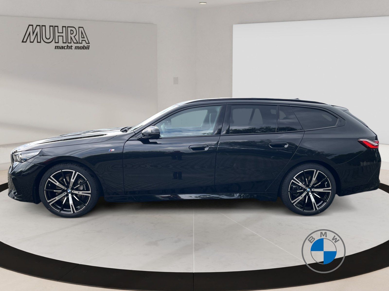BMW 540d xDrive M Sport 20 AHK Pano Standhzg. B&W foto 3