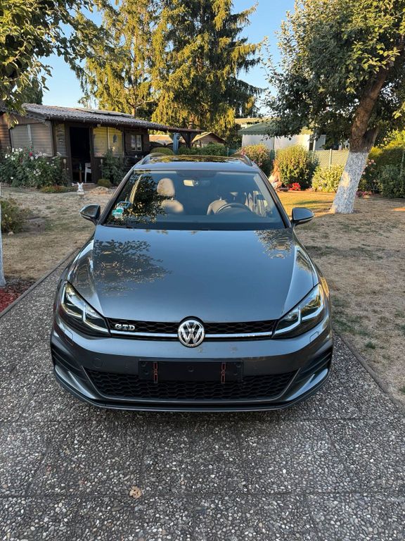 Image of Volkswagen Golf