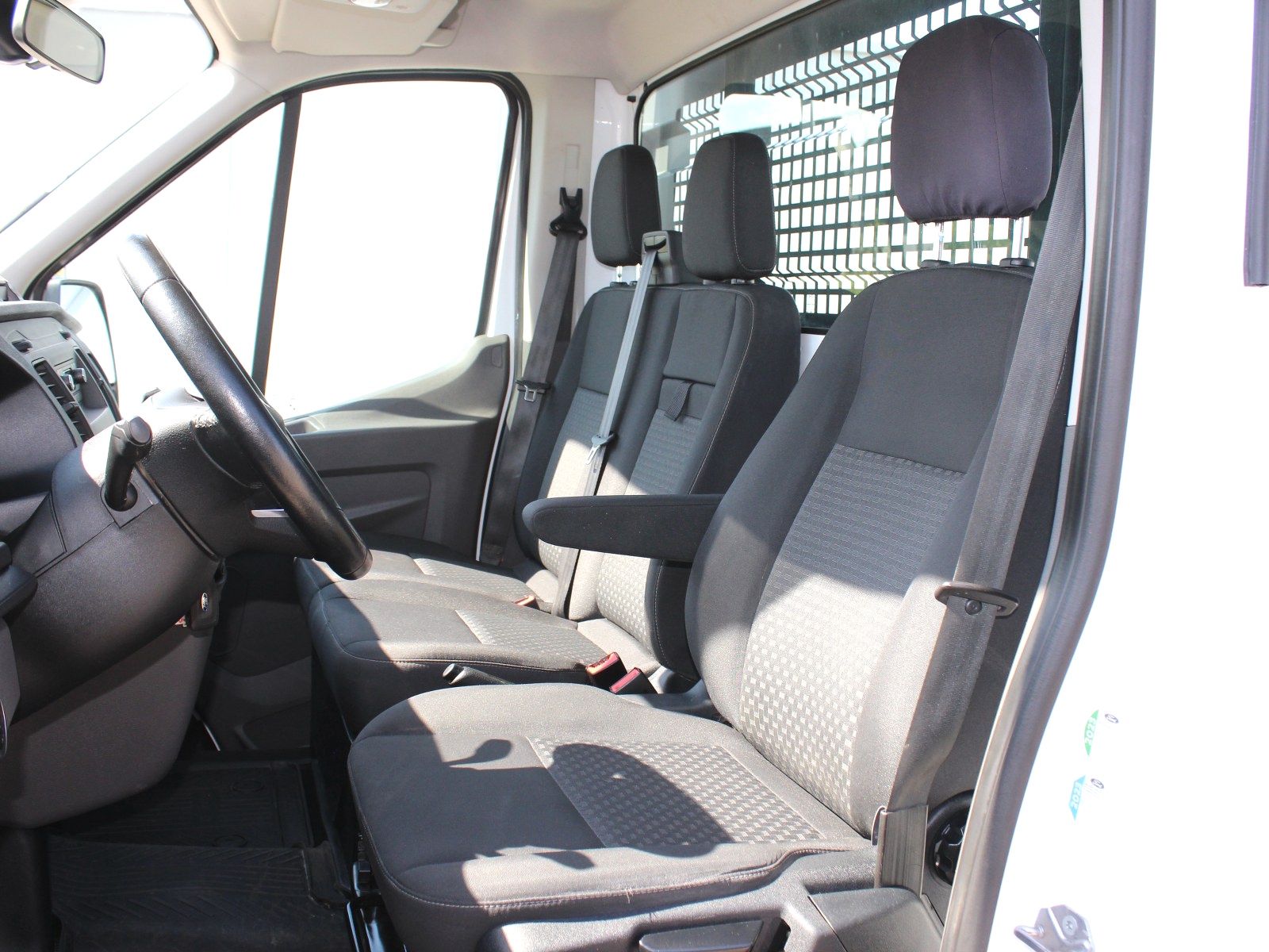 Fahrzeugabbildung Ford Transit 350 L2 Einzelkabine Trend 2,0 TDCi DPF