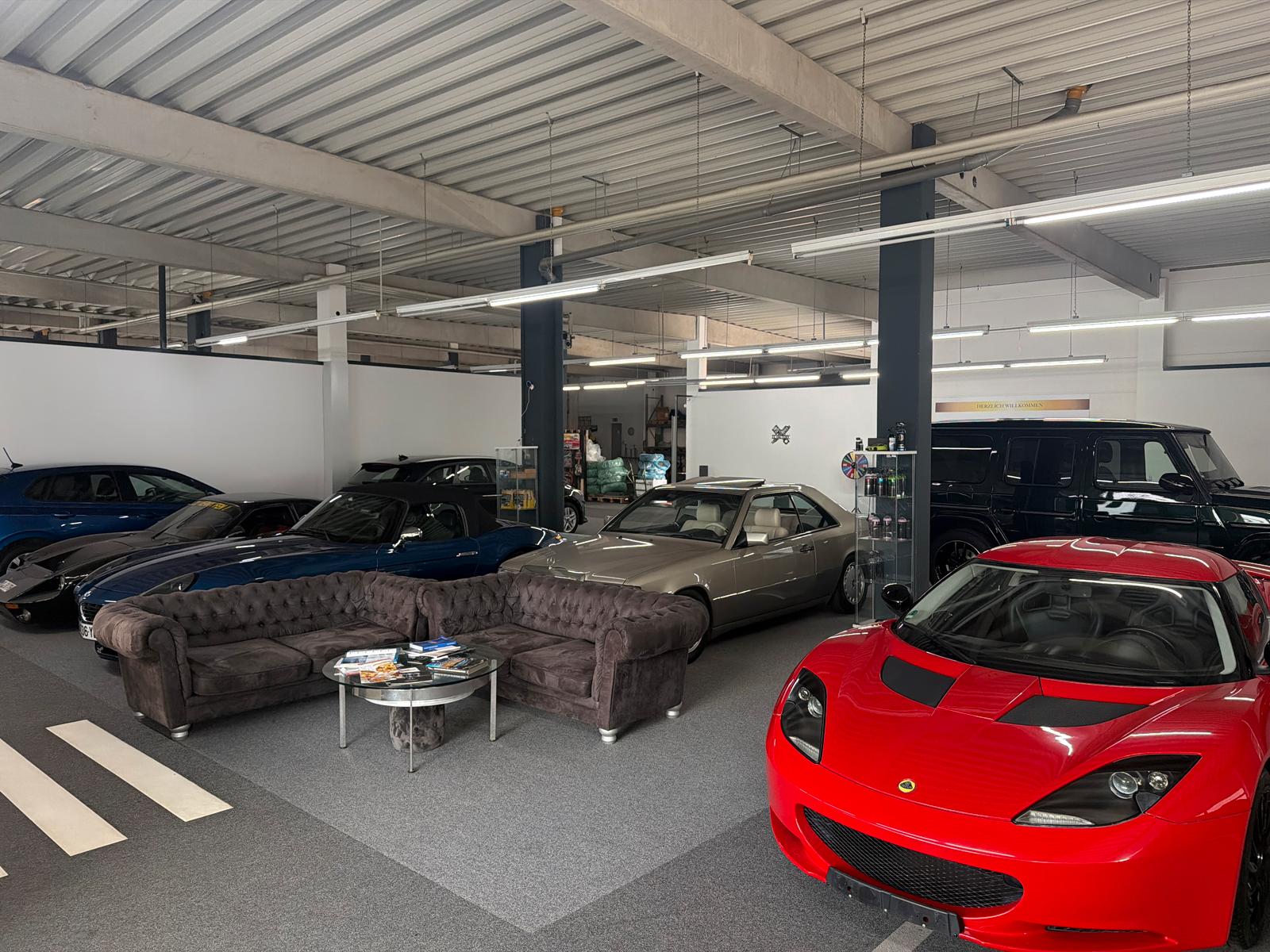 showroom-image-main