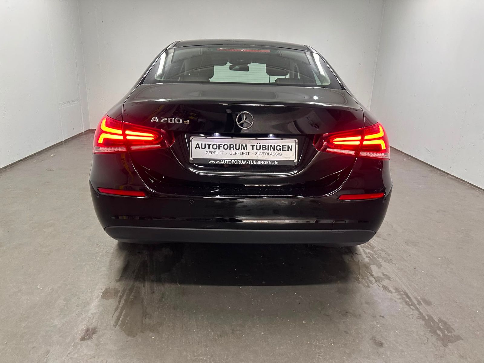 Fahrzeugabbildung Mercedes-Benz A 200 d Limousine NAVI*KLIMA*SH*TOTWI*SPURH*LED*